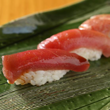 Załaduj obraz do przeglądarki galerii, Uchibori Sushi Vinegar (tradycyjny japoński ocet ryżowy do sushi) 360ml