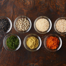 Załaduj obraz do przeglądarki galerii, Yawataya Shichimi Spice (ostra posypka do ryżu z 7 przyprawami) 14g / 35g