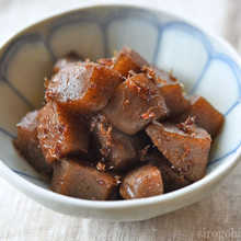 Załaduj obraz do przeglądarki galerii, Shimonita Konnyaku Kuro (Blok Konjac) 250g