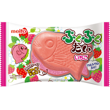 Load image into Gallery viewer, Puku Puku Tai Air Ichigo (Wafel w kształcie ryby z truskawkową czekoladą) 16,5g