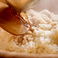 Załaduj obraz do przeglądarki galerii, Czerwony ocet "Akasu" 1.8L