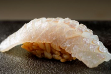 Załaduj obraz do przeglądarki galerii, Czerwony ocet "Akasu" 1.8L