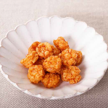 Załaduj obraz do przeglądarki galerii, Himemaru (Smażone krakersy ryżowe o smaku sosu sojowego) 98g