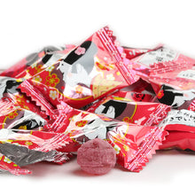 Load image into Gallery viewer, Lotte Ko-Ume Plum Candy (Cukierki ze śliwką Ume) 60g
