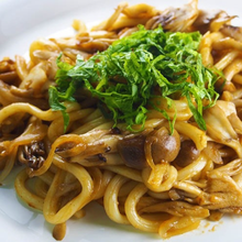 Załaduj obraz do przeglądarki galerii, Ostry Sos do Okomiyaki Wegański „Spicy Okonomi Sauce Vegan” 300g
