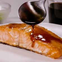 Załaduj obraz do przeglądarki galerii, Sakae Shoyu Saishikomi Soy Sauce (Premium naturalny sos sojowy) 200 ml / 720 ml
