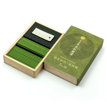 Załaduj obraz do przeglądarki galerii, Kadzidła japońskie Sosna Nippon Kodo
