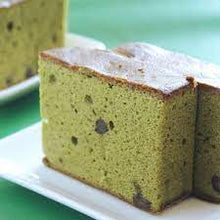 Load image into Gallery viewer, SAKURA SEIKA Uji Matcha Castella Cake 3 szt. (japoński biszkopt o smaku matcha) 120g
